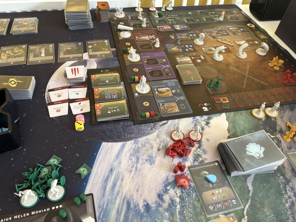 asymmetric strategy board games 1