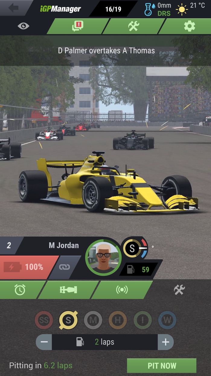 iGP Manager race strategy screen with tire and fuel decisions during a live race